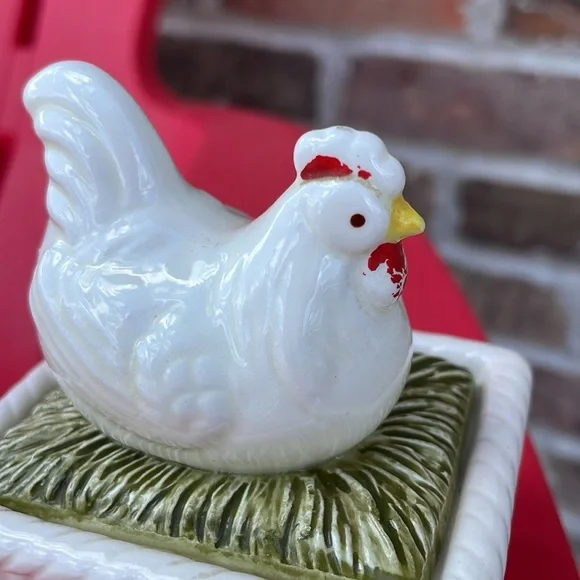 Ceramic Chicken Trinket Box Mini Made in Japan Hen on a Nest Small - Picture 2 of 7
